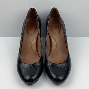 NWOT Nurture Marjorie Comfort Black Round Toe High Heel Size 7.5